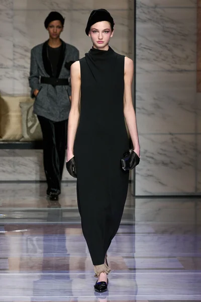 Look 27
